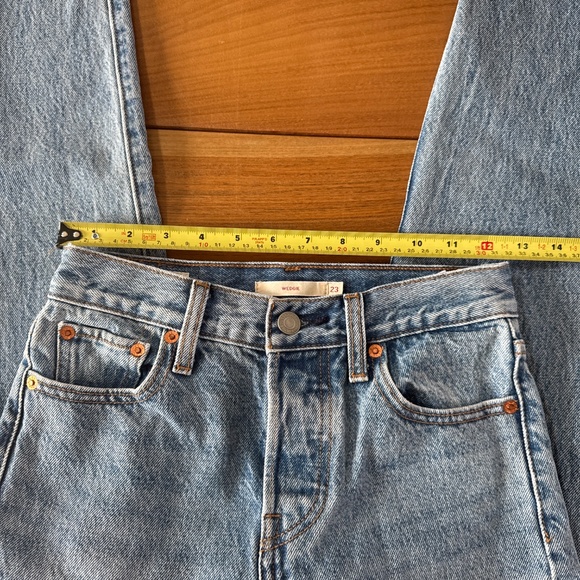 Levi’s Wedgie ladies size 23 - Picture 4 of 6